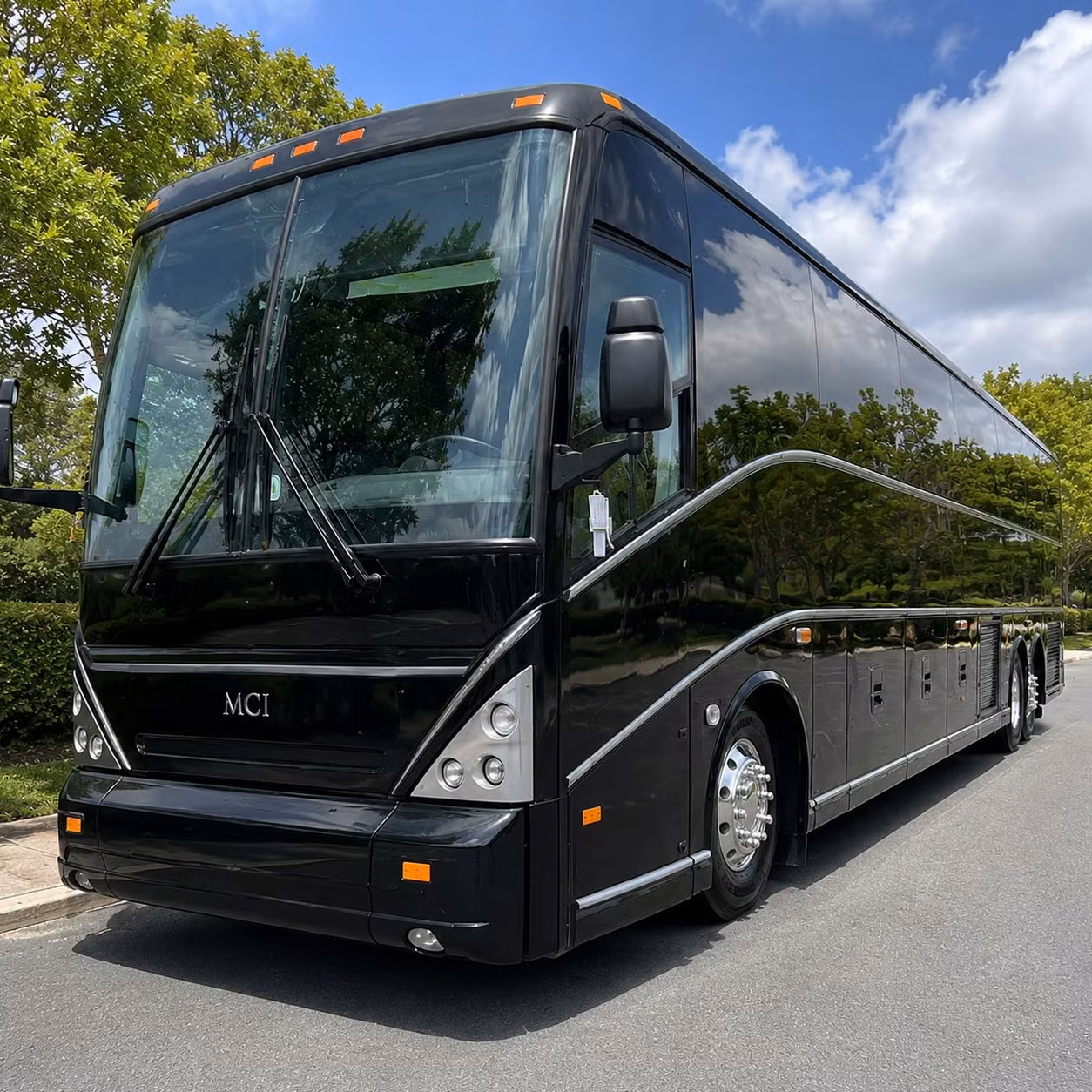 airport transfer shuttles for corporate groups flying through newark or philadelphia